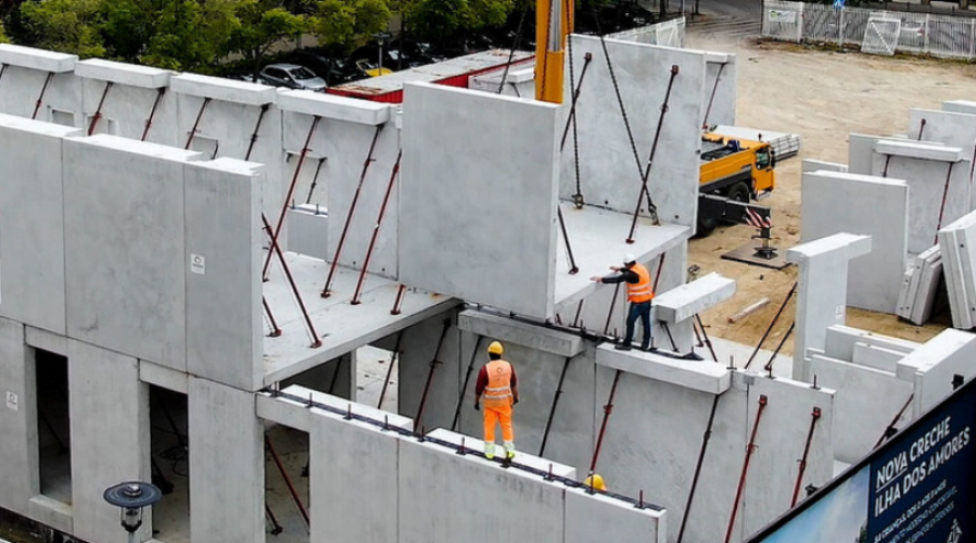 What Are the Benefits of Using Prefabricated Materials in Construction?